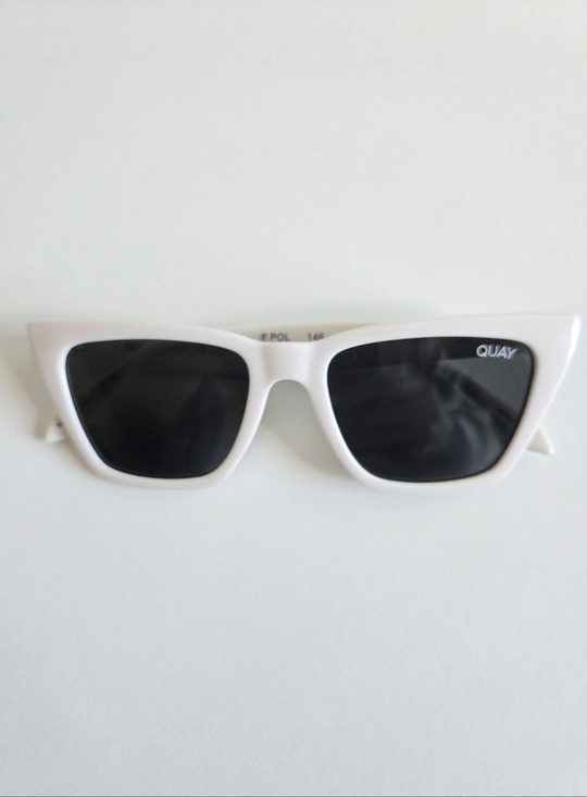 New QUAY Call The Shots Sunglasses Polarized White Frame Black Lenses Cat Eye main image 4